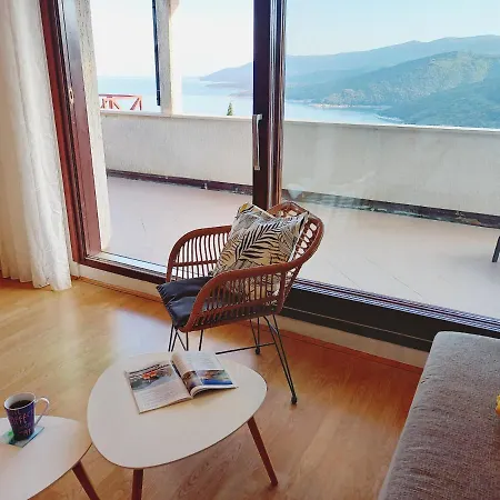Sea View K Loft Apartman